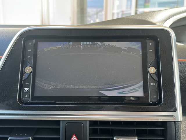 トヨタ シエンタ G クエロ 静岡県 2018(平30)年 0.9万km ブラックマイカ 純正ナビ/・フルセグTV/・CD/DVD/・Bluetooth/・SD/主要装備/・ＥＴＣ/・両側パワスラ/・衝突被害軽減システム/・ＬＥＤヘッドライト/・アイドリングストップ/・横滑り防止装置/・車線逸脱警報/・ドライブレコーダー/・オートライト/・オートハイビーム/・レーダー探知機/・プッシュスタート