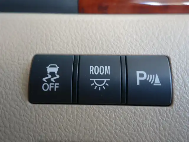 トヨタ アルファード 240S リミテッド 静岡県 2010(平22)年 8.2万km ホワイトパールクリスタルシャイン ワンオーナー／禁煙車/車検R9年3月23日/純正16.2インチワイドフリップダウンモニター/純正ディーラー7インチHDDナビ/　CD/DVD/SD/BT/BT/AUX/フルセグTV/バックカメラ/ビルトインETC/両側パワースライドドア/リアオートエアコン/クリアランスソナー／バックソナー/スマートキー／プッシュスタート/HIDヘッドライト／オートライト/純正フロアマット/純正ドアバイザー/保証書