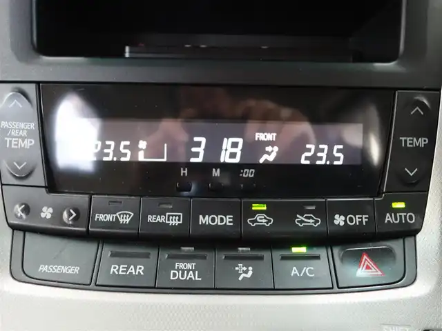 トヨタ アルファード 240S リミテッド 静岡県 2010(平22)年 8.2万km ホワイトパールクリスタルシャイン ワンオーナー／禁煙車/車検R9年3月23日/純正16.2インチワイドフリップダウンモニター/純正ディーラー7インチHDDナビ/　CD/DVD/SD/BT/BT/AUX/フルセグTV/バックカメラ/ビルトインETC/両側パワースライドドア/リアオートエアコン/クリアランスソナー／バックソナー/スマートキー／プッシュスタート/HIDヘッドライト／オートライト/純正フロアマット/純正ドアバイザー/保証書