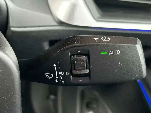 ＢＭＷ ３２０ｄ 富山県 2019(令1)年 3.1万km 白 純正HDDナビ/Bluetooth接続/App-conect/AM/FMラジオ/バックカメラ/360°カメラ/D/Nパワーシート/D/Nシートヒーター/ACC/前ドラレコ/ワイヤレス充電/アイドリングストップ/プッシュスタート/ETC2.0/アンビエントライト/純正LEDヘッドライト/純正18インチAW/横滑り防止装置/盗難防止装置