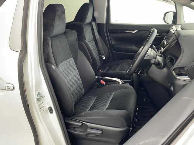 トヨタ アルファード S Aパッケージ 兵庫県 2018(平30)年 3.9万km ホワイトパールクリスタルシャイン ・純正SDナビ（NSZT-Y68T）/・AM/FM/CD/DVD/・Bluetooth接続/・フルセグTV/・バックカメラ/・ビルトインETC/・両側パワースライドドア/・電子パーキングブレーキ/・オートホールド/・トヨタセーフティセンス/・プリクラッシュセーフティ/・レーンキープアシスト/・クリアランスソナー/・ロードサインアシスト/・レーダークルーズコントロール/・オートマチックハイビーム/・横滑り防止装置/・前方ドライブレコーダー/・TRDエアロ（フロント、サイド、リア）/・オットマン/・LEDヘッドランプ/・オートライト/・フォグランプ/・純正フロアマット/・純正アルミホイール