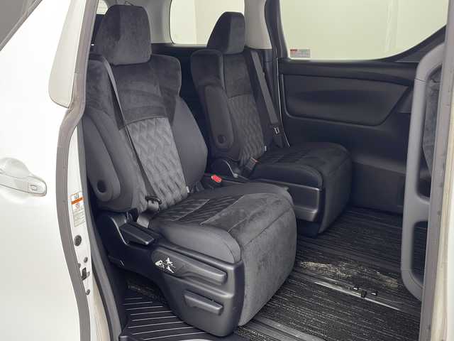 トヨタ アルファード S Aパッケージ 兵庫県 2018(平30)年 3.9万km ホワイトパールクリスタルシャイン ・純正SDナビ（NSZT-Y68T）/・AM/FM/CD/DVD/・Bluetooth接続/・フルセグTV/・バックカメラ/・ビルトインETC/・両側パワースライドドア/・電子パーキングブレーキ/・オートホールド/・トヨタセーフティセンス/・プリクラッシュセーフティ/・レーンキープアシスト/・クリアランスソナー/・ロードサインアシスト/・レーダークルーズコントロール/・オートマチックハイビーム/・横滑り防止装置/・前方ドライブレコーダー/・TRDエアロ（フロント、サイド、リア）/・オットマン/・LEDヘッドランプ/・オートライト/・フォグランプ/・純正フロアマット/・純正アルミホイール