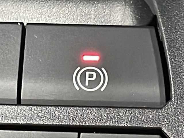 トヨタ ＲＡＶ４ アドベンチャー 広島県 2022(令4)年 3万km アティチュードブラックマイカ 禁煙車/純正10.5型ナビ/バックカメラ/ＡＯＳエアロ/ムーンルーフ/ブラインドスポットモニター/ＡＬＰＩＮＥリフトアップスピーカー/レーダークルーズコントロール/ステアリングヒーター/ＥＴＣ２．０/ＬＥＤヘッドライト/エアバッグ(運転席/助手席/サイド/カーテン)/純正19インチアルミホイール(235/55/R19)