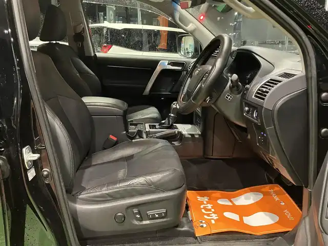 トヨタ ランドクルーザー プラド TX Lパッケージ 神奈川県 2018(平30)年 9.1万km ブラック ワンオーナー/新車保証書/取扱説明書/セーフティセンス/・プリクラッシュセーフティシステム/・レーンディパーチャーアラート/・オートマチックハイビーム/・レーダークルーズコントロール/モデリスタエアロ/ルーフレール付き/純正ナビ・フルセグTV/CD・DVDビデオ・Bluetooth/HDMI/バックカメラ/サンルーフ/レザーシート/前席快適温熱シート/パワーシート/3列目電動格納シート/ビルトインETC2.0/LEDヘッドライト/社外20インチアルミホイール