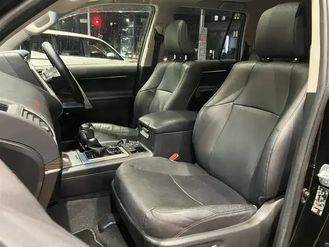 トヨタ ランドクルーザー プラド TX Lパッケージ 神奈川県 2018(平30)年 9.1万km ブラック ワンオーナー/新車保証書/取扱説明書/セーフティセンス/・プリクラッシュセーフティシステム/・レーンディパーチャーアラート/・オートマチックハイビーム/・レーダークルーズコントロール/モデリスタエアロ/ルーフレール付き/純正ナビ・フルセグTV/CD・DVDビデオ・Bluetooth/HDMI/バックカメラ/サンルーフ/レザーシート/前席快適温熱シート/パワーシート/3列目電動格納シート/ビルトインETC2.0/LEDヘッドライト/社外20インチアルミホイール