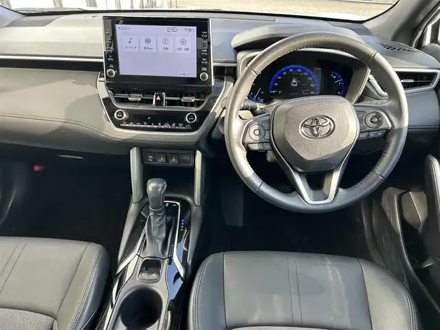 トヨタ カローラ クロス Z 大阪府 2023(令5)年 4.2万km プラチナホワイトパールマイカ 純正9インチナビ /・BT/USB/パノラミックビューモニター/前後ドライブレコーダー/ワンオーナー/ETC/パワーバックドア/前後コーナーセンサー/追従型クルーズコントロール/BSM/LEDヘッド・フォグ/D席パワーシート/ハーフレザーシート/シートヒーター/ルーフレール/純正フロアマット/純正18インチAW/取説・保証書