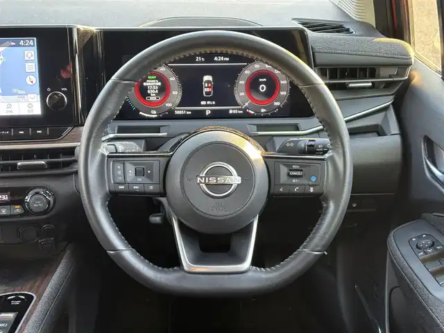 日産 オーラ G レザーエディション 福岡県 2022(令4)年 5.9万km プレミアムコロナオレンジ プロパイロット/BOSEサウンドシステム/純正ナビ（BT/フルセグ/AM/FM/HDMI)/アラウンドビューモニター/Bカメラ/フロントカメラ/サイドカメラ/レーダークルーズコントロール/LEDヘッドライト/オートマチックハイビーム/オートライト/レザーシート/純正17インチAW/ステアリングスイッチ/AutoHold/横滑り防止装置/コーナーセンサー/盗難防止装置/衝突被害軽減システム/保証書/スマートキー/ETC2.0