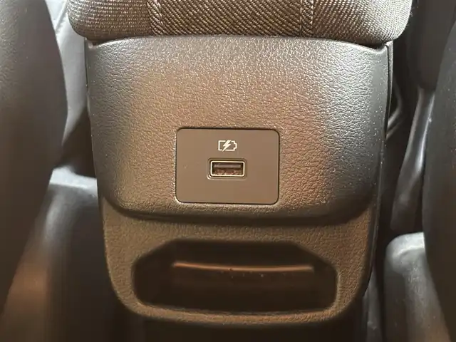 日産 オーラ G レザーエディション 福岡県 2022(令4)年 5.9万km プレミアムコロナオレンジ プロパイロット/BOSEサウンドシステム/純正ナビ（BT/フルセグ/AM/FM/HDMI)/アラウンドビューモニター/Bカメラ/フロントカメラ/サイドカメラ/レーダークルーズコントロール/LEDヘッドライト/オートマチックハイビーム/オートライト/レザーシート/純正17インチAW/ステアリングスイッチ/AutoHold/横滑り防止装置/コーナーセンサー/盗難防止装置/衝突被害軽減システム/保証書/スマートキー/ETC2.0