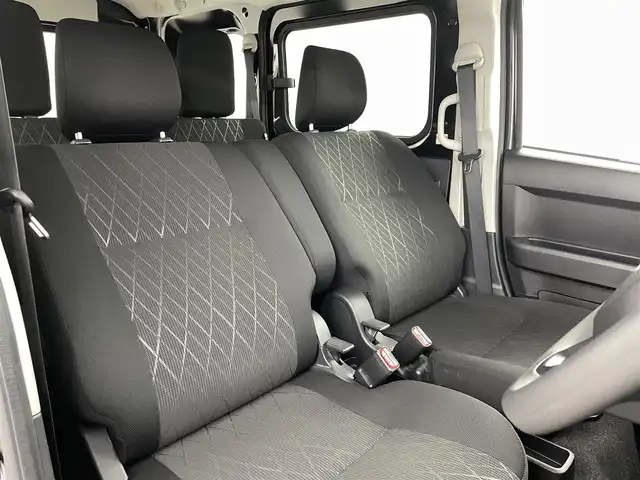 ダイハツ アトレー バン RS 福島県 2022(令4)年 3.4万km ブラックマイカメタリック スマートアシスト/・衝突軽減システム/・誤発進抑制/・先行車発進知らせ/・路側逸脱警報/・ふらつき警報/・アダプティブクルーズコントロール/・標識認識/社外メモリナビ/・フルセグＴＶ　/・バックカメラ/・ＣＤ／ＤＶＤ/SD/・AM/FM/・Ｂｌｕｅｔｏｏｔｈ/・ＥＴＣ/・ステアリングスイッチ/両側電動スライドドア　/純正エアロ（フロント・サイド・リア）/純正フロアマット/純正ドアバイザー/ウィンカーミラー/電格ミラー/オーバーヘッドコンソール/ＬＥＤヘッドライト/フォグランプ/オートライト/オートマチックハイビーム/スマートキー　/プッシュスタート　/アイドリングストップ/クリアランスソナー/　