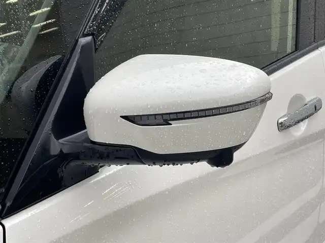 日産 セレナ ハイウェイスター V 福岡県 2022(令4)年 3万km ブリリアントホワイトパール 純正10インチメモリーナビ(フルセグTV・CD・DVD・BT)/アラウンドビューモニター/プロパイロット/エマージェンシーブレーキ/コーナーセンサー/BSM/両側パワスラ/純正前後ドラレコ/ビルトインETC/純正LED・カーペット・アルミ/スマートキー/プッシュスタート