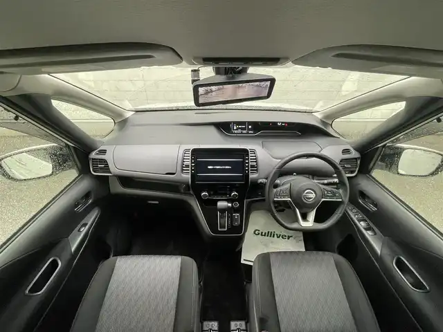 日産 セレナ ハイウェイスター V 福岡県 2022(令4)年 3万km ブリリアントホワイトパール 純正10インチメモリーナビ(フルセグTV・CD・DVD・BT)/アラウンドビューモニター/プロパイロット/エマージェンシーブレーキ/コーナーセンサー/BSM/両側パワスラ/純正前後ドラレコ/ビルトインETC/純正LED・カーペット・アルミ/スマートキー/プッシュスタート