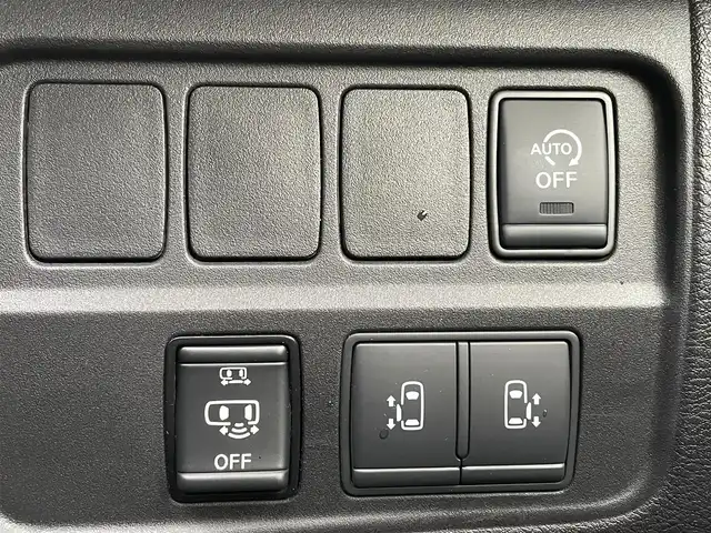 日産 セレナ ハイウェイスター V 福岡県 2022(令4)年 3万km ブリリアントホワイトパール 純正10インチメモリーナビ(フルセグTV・CD・DVD・BT)/アラウンドビューモニター/プロパイロット/エマージェンシーブレーキ/コーナーセンサー/BSM/両側パワスラ/純正前後ドラレコ/ビルトインETC/純正LED・カーペット・アルミ/スマートキー/プッシュスタート