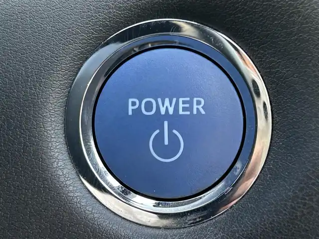 トヨタ クラウン ハイブリッド RS 岡山県 2021(令3)年 8.5万km プレシャスホワイトパール 登録時走行距離84959km/純正12.3インチナビ/(AM/FM/TV/Bluetooth)/Toyota Safety Sense/・プリクラッシュセーフティ/・レーンディパーチャーアラート/・アダプティブクルーズコントロール/・オートマチックハイビーム/バックカメラ/ブラインドスポットモニター/ビルトインETC2.0/ドライブレコーダー/パワーシート(D+N席)/シートヒーター(D+N席)/ステアリングヒーター/純正18インチアルミホイール/プッシュスタート/スマートキー