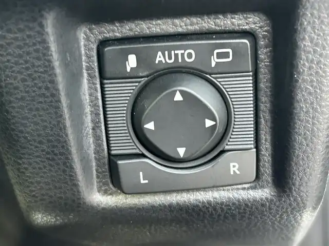 トヨタ クラウン ハイブリッド RS 岡山県 2021(令3)年 8.5万km プレシャスホワイトパール 登録時走行距離84959km/純正12.3インチナビ/(AM/FM/TV/Bluetooth)/Toyota Safety Sense/・プリクラッシュセーフティ/・レーンディパーチャーアラート/・アダプティブクルーズコントロール/・オートマチックハイビーム/バックカメラ/ブラインドスポットモニター/ビルトインETC2.0/ドライブレコーダー/パワーシート(D+N席)/シートヒーター(D+N席)/ステアリングヒーター/純正18インチアルミホイール/プッシュスタート/スマートキー