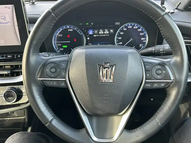 トヨタ クラウン ハイブリッド RS 岡山県 2021(令3)年 8.5万km プレシャスホワイトパール 登録時走行距離84959km/純正12.3インチナビ/(AM/FM/TV/Bluetooth)/Toyota Safety Sense/・プリクラッシュセーフティ/・レーンディパーチャーアラート/・アダプティブクルーズコントロール/・オートマチックハイビーム/バックカメラ/ブラインドスポットモニター/ビルトインETC2.0/ドライブレコーダー/パワーシート(D+N席)/シートヒーター(D+N席)/ステアリングヒーター/純正18インチアルミホイール/プッシュスタート/スマートキー