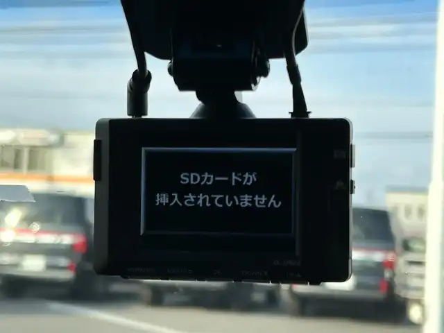 トヨタ クラウン ハイブリッド RS 岡山県 2021(令3)年 8.5万km プレシャスホワイトパール 登録時走行距離84959km/純正12.3インチナビ/(AM/FM/TV/Bluetooth)/Toyota Safety Sense/・プリクラッシュセーフティ/・レーンディパーチャーアラート/・アダプティブクルーズコントロール/・オートマチックハイビーム/バックカメラ/ブラインドスポットモニター/ビルトインETC2.0/ドライブレコーダー/パワーシート(D+N席)/シートヒーター(D+N席)/ステアリングヒーター/純正18インチアルミホイール/プッシュスタート/スマートキー