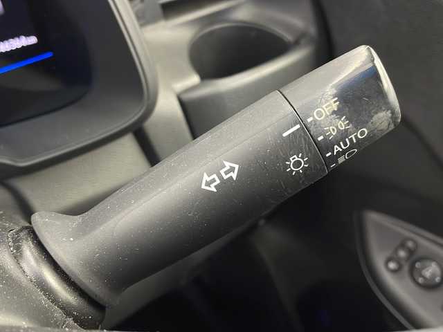 ホンダ フィット ハイブリット Lパッケージ 栃木県 2015(平27)年 4.7万km プレミアムホワイトパール 純正ナビ/　CD/FM/AM/SD/Fパッケージ/Lパッケージ/クルーズコントロール/ETC/LEDヘッドライト/革巻きステアリング/オートライト/電動格納ミラー/オートエアコン/プッシュスタート/横滑り防止装置/フロアマット