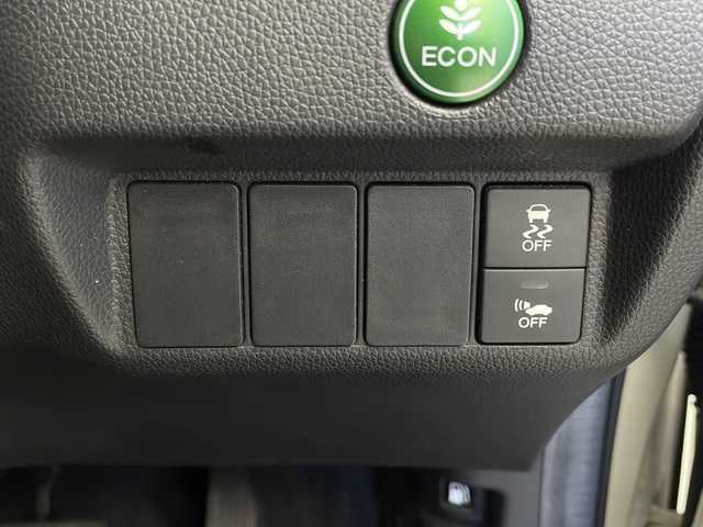 ホンダ フィット ハイブリット Lパッケージ 栃木県 2015(平27)年 4.7万km プレミアムホワイトパール 純正ナビ/　CD/FM/AM/SD/Fパッケージ/Lパッケージ/クルーズコントロール/ETC/LEDヘッドライト/革巻きステアリング/オートライト/電動格納ミラー/オートエアコン/プッシュスタート/横滑り防止装置/フロアマット