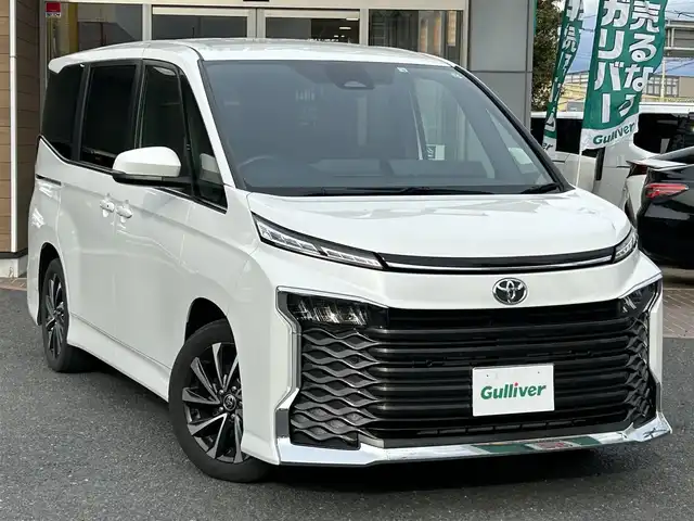 トヨタ ヴォクシー S－Z 埼玉県 2022(令4)年 2万km ホワイトパールクリスタルシャイン