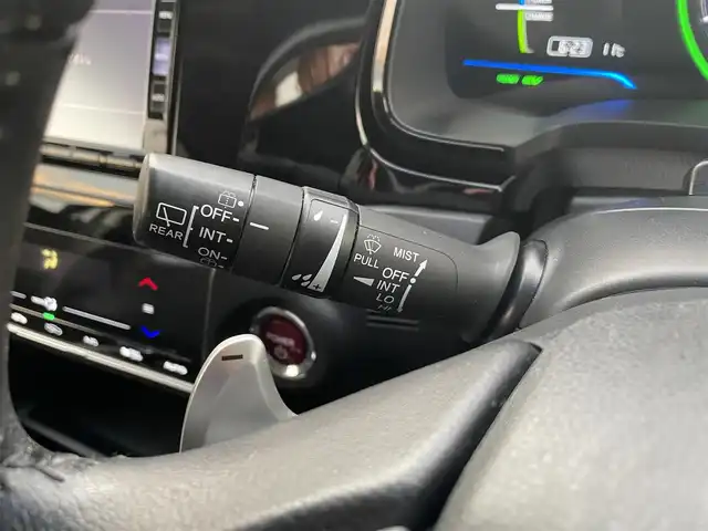 ホンダ シャトル ハイブリッド X スタイルED 岩手県 2016(平28)年 12.1万km ティンテッドシルバーM (株)IDOMが運営する【じしゃロン盛岡店】の自社ローン専用車両になりますこちらは現金またはオートローンご利用時の価格です。自社ローンご希望の方は別途その旨お申付け下さい/４WD/純正ナビ（DTV/DVD/CD/SD/BT/USB）/バックカメラ/ビルトインETC/LEDヘッドライト/フォグランプ/オートライト/ハーフレザーシート/スマートキー/クルーズコントロール/パドルシフト/新車時保証書/取扱説明書/ナビ取扱説明書