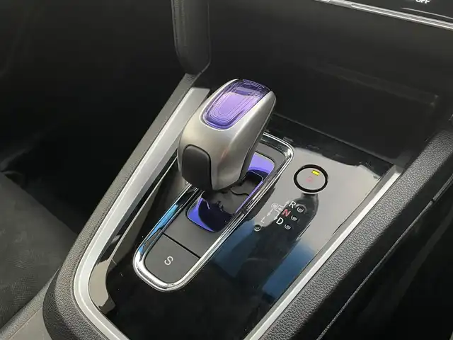 ホンダ シャトル ハイブリッド X スタイルED 岩手県 2016(平28)年 12.1万km ティンテッドシルバーM (株)IDOMが運営する【じしゃロン盛岡店】の自社ローン専用車両になりますこちらは現金またはオートローンご利用時の価格です。自社ローンご希望の方は別途その旨お申付け下さい/４WD/純正ナビ（DTV/DVD/CD/SD/BT/USB）/バックカメラ/ビルトインETC/LEDヘッドライト/フォグランプ/オートライト/ハーフレザーシート/スマートキー/クルーズコントロール/パドルシフト/新車時保証書/取扱説明書/ナビ取扱説明書
