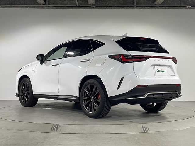 レクサス ＮＸ 350h Fスポーツ 福岡県 2022(令4)年 1.5万km ホワイトノーヴァガラスフレーク 純正ナビ/サンルーフ/フルセグテレビ/電動リアゲート/衝突被害軽減システム/前後コーナーシステム/横滑り防止装置/ダブル+サイドエアバッグ/レーンアシスト/パワーシート(D席/N席)/バックカメラ/クルーズコントロール(追従走行)/前後ドライブレコーダー