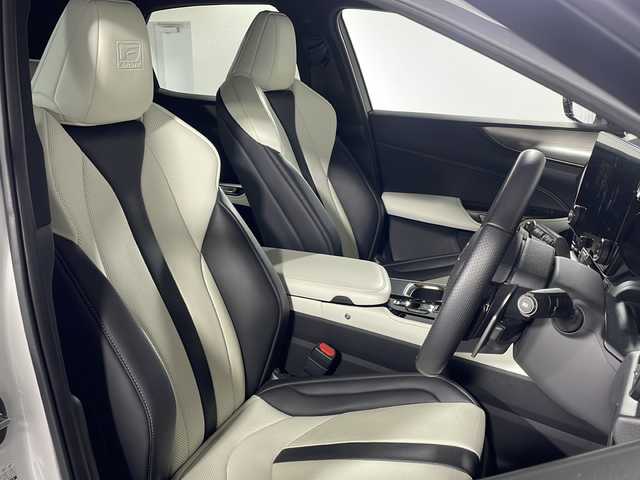 レクサス ＮＸ 350h Fスポーツ 福岡県 2022(令4)年 1.5万km ホワイトノーヴァガラスフレーク 純正ナビ/サンルーフ/フルセグテレビ/電動リアゲート/衝突被害軽減システム/前後コーナーシステム/横滑り防止装置/ダブル+サイドエアバッグ/レーンアシスト/パワーシート(D席/N席)/バックカメラ/クルーズコントロール(追従走行)/前後ドライブレコーダー