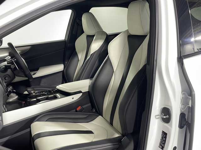 レクサス ＮＸ 350h Fスポーツ 福岡県 2022(令4)年 1.5万km ホワイトノーヴァガラスフレーク 純正ナビ/サンルーフ/フルセグテレビ/電動リアゲート/衝突被害軽減システム/前後コーナーシステム/横滑り防止装置/ダブル+サイドエアバッグ/レーンアシスト/パワーシート(D席/N席)/バックカメラ/クルーズコントロール(追従走行)/前後ドライブレコーダー