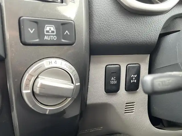 トヨタ ハイラックス サーフ SSR－X LTD 青森県 2008(平20)年 9.1万km ブラック 4WD/社外CDオーディオ/[FM/AM/CD/AUX/USB]/社外スピーカー/社外エンジンスターター/ETC/AC100V/リモコンキー/バックドアイージークローザー/フロントフォグ/バックフォグ/社外16インチAW付きスタッドレスタイヤ積込/純正フロアマット/ドアバイザー/電動格納ミラー/ヘッドライトレベライザー/保証書/取扱説明書