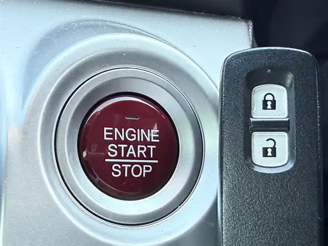 ホンダ Ｎ ＷＧＮ カスタム G 千葉県 2014(平26)年 3.2万km ポリッシュドメタルメタリック 純正CDオーディオ（AM/FM/AUX)/プッシュスタート/VSA（横滑り防止装置）/ECONモード/純正ホイール/スマートキー/フォグランプ/ディスチャージヘッドランプ/オートライト/電動格納ミラー/オートエアコン
