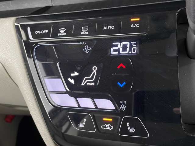 日産 ルークス X 道央・札幌 2024(令6)年 0.5万km ブラック ・４WD/・衝突防止装置:ブレーキアシスト/・トラクションコントロール/・前席シートベルトプリテンショナー/・社外ナビ（AVN-LBS01）/・Bluetooth/・アラウンドビューモニター/・片側パワースライドドア/・シートヒーター運転席/助手席/・ステアリングヒーター/・LEDヘッドライト/オートライト/・スマートキー/・レーンキープアシスト/・横滑り防止装置/・盗難防止装置/・アイドリングストップ/・ETC