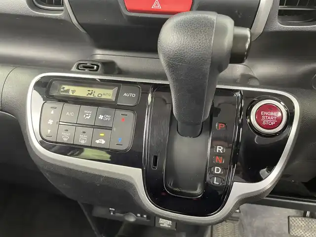 ホンダ Ｎ ＢＯＸ G Lパッケージ 大分県 2016(平28)年 10.1万km プレミアムピンクパール シティブレーキアクティブシステム/純正ナビ/（フルセグ/CD/DVD/AM/FM)/バックカメラ/前方ドライブレコーダー/両側パワースライドドア/ETC/シートバックテーブル/リアロールサンシェード/ステアリングスイッチ/オートライト/HIDヘッドライト