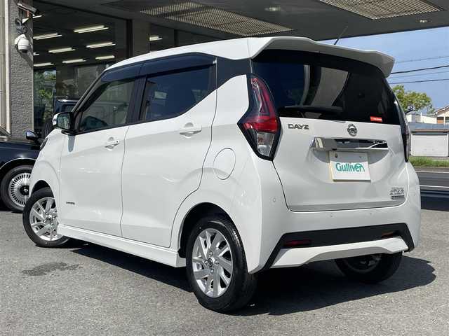 日産 デイズ HWS X プロパイロットED 和歌山県 2022(令4)年 1.7万km ホワイトパール メーカー純正オーディオ/（AM/FM/CD/AUX）/プロパイロット/全周囲カメラ/革調シートカバー/純正フロアマット/純正ドアバイザー/ETC/オートライト/プッシュスタート/アイドリングストップ