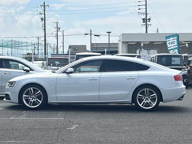 アウディ Ａ５ SB 2．0 TFSI クワトロ 愛知県 2014(平26)年 3.6万km グレイシアホワイトメタリック /正規ディーラー車/ディーラー記録簿H26.29.31.R2.3.5.7//BANG&OLUFSEN//メーカーナビ//フルセグ/BT/SD/DVD/AM/FM//ETC//4WD//スペアスマートキー//スモークフィルム//純正18インチアルミ//ハーフレザーシート//革巻きステアリング//ステアリングスイッチ//シートヒーター//パドルシフト//アイドリングストップ//横滑り防止装置//電動格納ミラー//フロアマット//ラゲッジマット//スモークフィルム//ドアカーテシランプ//アダプティブクルーズコントロール//サイドアシスト//アクティブレーンアシスト//ブレーキプレワーニング//レインセンサー//取扱説明書//保証書