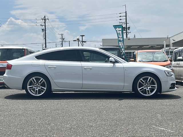 アウディ Ａ５ SB 2．0 TFSI クワトロ 愛知県 2014(平26)年 3.6万km グレイシアホワイトメタリック /正規ディーラー車/ディーラー記録簿H26.29.31.R2.3.5.7//BANG&OLUFSEN//メーカーナビ//フルセグ/BT/SD/DVD/AM/FM//ETC//4WD//スペアスマートキー//スモークフィルム//純正18インチアルミ//ハーフレザーシート//革巻きステアリング//ステアリングスイッチ//シートヒーター//パドルシフト//アイドリングストップ//横滑り防止装置//電動格納ミラー//フロアマット//ラゲッジマット//スモークフィルム//ドアカーテシランプ//アダプティブクルーズコントロール//サイドアシスト//アクティブレーンアシスト//ブレーキプレワーニング//レインセンサー//取扱説明書//保証書