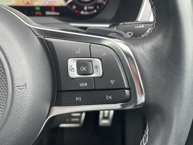 フォルクスワーゲン アルテオン TSI 4モーション Rラインアドバンス 長野県 2019(令1)年 3.4万km シルバー サンルーフ/黒革シート/ＤＹＮＡＵＤＩＯサウンド　/ＤｉｓｃｏｖｅｒＰｒｏナビ　/３６０°ビューカメラ　/ＴＶ　/ＨＵＤ　/ＡＣＣ　/衝突軽減B/パワーシート/シートヒーター　/パワーバックドア　/ＥＴＣ　/ＣａｒＰｌａｙ対応