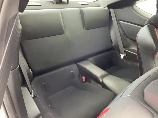 トヨタ ８６ GT 群馬県 2016(平28)年 3.9万km クリスタルホワイトパール 純正7インチSDナビ/(フルセグTV/BT/CD/DVD/SD/AM/FM)/クルーズコントロール/バックカメラ/パドルシフト/HIDヘッドライト/オートライト/プッシュスタート/スマートキー/革巻きステアリング/純正フロアマット/純正アルミホイール/W＋サイド＋カーテンエアバッグ