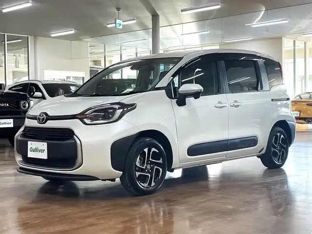 トヨタ シエンタ ハイブリッド Z 道央・札幌 2023(令5)年 3.7万km ホワイトパールクリスタルシャイン 4WD/寒冷地仕様/純正ナビ/・フルセグTV/CD/DVD/BT/USB/バックカメラ/トヨタセーフティセンス/・プリクラッシュセーフティ/・レーントレーシングアシスト/・レーンディパーチャーアラート/・ロードサインアシスト/・ドライバー異常検知システム/・発進遅れ告知機能/・プロアクティブドライビングアシスト/・緊急時操舵支援機能/・低速時加速抑制機能/横滑り防止装置/前後コーナーセンサー/ブラインドスポットモニター/レーダークルーズコントロール/ビルトインETC/両側パワースライドドア/オートライト/アダプティブハイビーム/LEDヘッドライト/プッシュスタート/スマートキーx2/純正フロアマット/純正ドアバイザー/ウインカーミラー/ステアリングリモコン/純正15インチAW/社外AW付き冬タイヤ積込/・185/65R15 ’23製 7mm/新車時保証書/取扱説明書