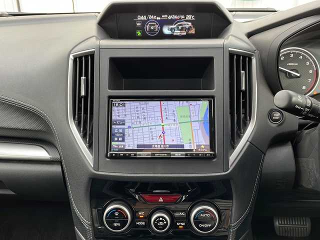 スバル フォレスター ツーリング 道北・旭川 2020(令2)年 3.3万km アイスシルバーメタリック ・４ＷＤ/・純正メモリーナビ/ＣＤ、ＤＶＤ、ＢＴ、ＳＤ、フルセグ/・バック、サイドカメラ////アイサイトコアテクノロジー////・プリクラッシュブレーキ/・追従機能付クルーズコントロール/・車線逸脱抑制機能、逸脱警報/・ＡＴ誤発進、誤後進抑制制御/・ふらつき警報/・先行車発進お知らせ/・後退時ブレーキアシスト/・ＬＥＤオートライト/・ステアリングレスポンシブヘッドランプ/・ドライブレコーダー/・パドルシフト/・オートビークルホールド/・ステアリングヒーター/・ミラーヒーター/・フロントワイパーデアイサー/・全席シートヒーター/・ハーフレザーシート/・純正１７インチアルミ/・新車時保証書、取説/・ＥＴＣ/・スペアキー×１