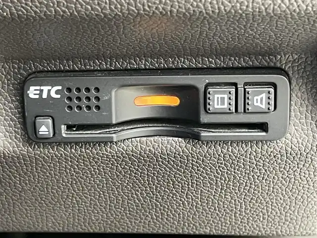 ホンダ フリード ハイブリット G 岡山県 2016(平28)年 14万km ホワイトオーキッドパール 純正ナビ/・FM/AM/Bluetooth/フルセグ/CD/DVD/バックカメラ/両側パワースライド/ETC/社外ドライブレコーダー（前後）/クルーズコントロール/スペアキー1本/盗難防止装置/横滑り防止装置/純正LEDヘッドライト/・オートライト/・フォグライト/純正フロアマット