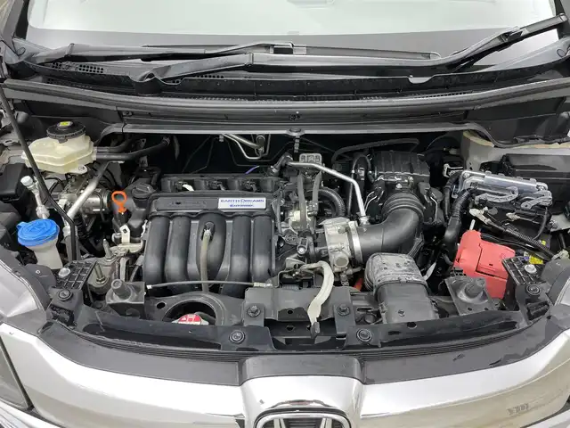 ホンダ フリード ハイブリット G 岡山県 2016(平28)年 14万km ホワイトオーキッドパール 純正ナビ/・FM/AM/Bluetooth/フルセグ/CD/DVD/バックカメラ/両側パワースライド/ETC/社外ドライブレコーダー（前後）/クルーズコントロール/スペアキー1本/盗難防止装置/横滑り防止装置/純正LEDヘッドライト/・オートライト/・フォグライト/純正フロアマット