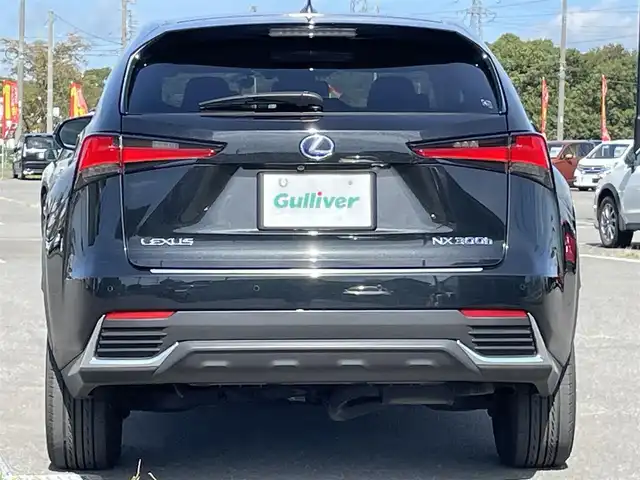 レクサス ＮＸ 300h Iパッケージ 道央・札幌 2020(令2)年 5万km グラファイトブラックガラスフレーク ４WD/純正メモリーナビ/CD/DVD/BT/フルセグ/プリクラッシュセーフティ/横滑り防止装置/レーダークルーズコントロール/レーンキープアシスト/クリアランスソナー/ブラインドスポットモニター/パーキングサポートブレーキ/ロードサインアシスト/バック/サイドカメラ/ビルトインETC2.0/ドライブレコーダー/EVMODE/DRIVEMODE切替/パワーバックドア/前席パワーシート/D席メモリーシート/前席シートヒーター/革巻きステアリング/ステアリングリモコン/パドルシフト/ハンドルヒーター/電動パーキング/ブレーキホールド/MTモード付AT/自動防眩ミラー/HUD/nanoe/プッシュスタート/スマートキー/カードキー/リモートスタート/３眼LEDヘッドライト/オートライト/オートハイビーム/フォグランプ/電動格納ミラー/ヒーテッドドアミラー/ウィンカーミラー/フロアマット/スペアキー