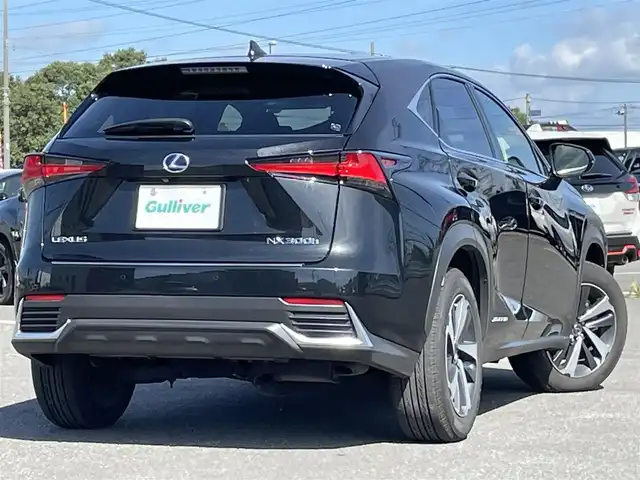 レクサス ＮＸ 300h Iパッケージ 道央・札幌 2020(令2)年 5万km グラファイトブラックガラスフレーク ４WD/純正メモリーナビ/CD/DVD/BT/フルセグ/プリクラッシュセーフティ/横滑り防止装置/レーダークルーズコントロール/レーンキープアシスト/クリアランスソナー/ブラインドスポットモニター/パーキングサポートブレーキ/ロードサインアシスト/バック/サイドカメラ/ビルトインETC2.0/ドライブレコーダー/EVMODE/DRIVEMODE切替/パワーバックドア/前席パワーシート/D席メモリーシート/前席シートヒーター/革巻きステアリング/ステアリングリモコン/パドルシフト/ハンドルヒーター/電動パーキング/ブレーキホールド/MTモード付AT/自動防眩ミラー/HUD/nanoe/プッシュスタート/スマートキー/カードキー/リモートスタート/３眼LEDヘッドライト/オートライト/オートハイビーム/フォグランプ/電動格納ミラー/ヒーテッドドアミラー/ウィンカーミラー/フロアマット/スペアキー