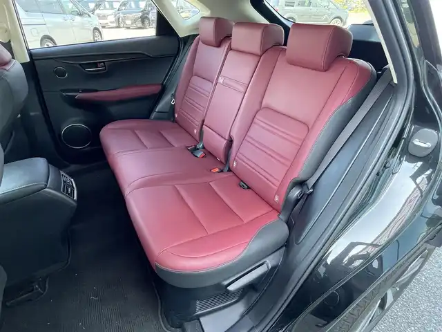 レクサス ＮＸ 300h Iパッケージ 道央・札幌 2020(令2)年 5万km グラファイトブラックガラスフレーク ４WD/純正メモリーナビ/CD/DVD/BT/フルセグ/プリクラッシュセーフティ/横滑り防止装置/レーダークルーズコントロール/レーンキープアシスト/クリアランスソナー/ブラインドスポットモニター/パーキングサポートブレーキ/ロードサインアシスト/バック/サイドカメラ/ビルトインETC2.0/ドライブレコーダー/EVMODE/DRIVEMODE切替/パワーバックドア/前席パワーシート/D席メモリーシート/前席シートヒーター/革巻きステアリング/ステアリングリモコン/パドルシフト/ハンドルヒーター/電動パーキング/ブレーキホールド/MTモード付AT/自動防眩ミラー/HUD/nanoe/プッシュスタート/スマートキー/カードキー/リモートスタート/３眼LEDヘッドライト/オートライト/オートハイビーム/フォグランプ/電動格納ミラー/ヒーテッドドアミラー/ウィンカーミラー/フロアマット/スペアキー