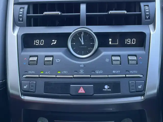 レクサス ＮＸ 300h Iパッケージ 道央・札幌 2020(令2)年 5万km グラファイトブラックガラスフレーク ４WD/純正メモリーナビ/CD/DVD/BT/フルセグ/プリクラッシュセーフティ/横滑り防止装置/レーダークルーズコントロール/レーンキープアシスト/クリアランスソナー/ブラインドスポットモニター/パーキングサポートブレーキ/ロードサインアシスト/バック/サイドカメラ/ビルトインETC2.0/ドライブレコーダー/EVMODE/DRIVEMODE切替/パワーバックドア/前席パワーシート/D席メモリーシート/前席シートヒーター/革巻きステアリング/ステアリングリモコン/パドルシフト/ハンドルヒーター/電動パーキング/ブレーキホールド/MTモード付AT/自動防眩ミラー/HUD/nanoe/プッシュスタート/スマートキー/カードキー/リモートスタート/３眼LEDヘッドライト/オートライト/オートハイビーム/フォグランプ/電動格納ミラー/ヒーテッドドアミラー/ウィンカーミラー/フロアマット/スペアキー