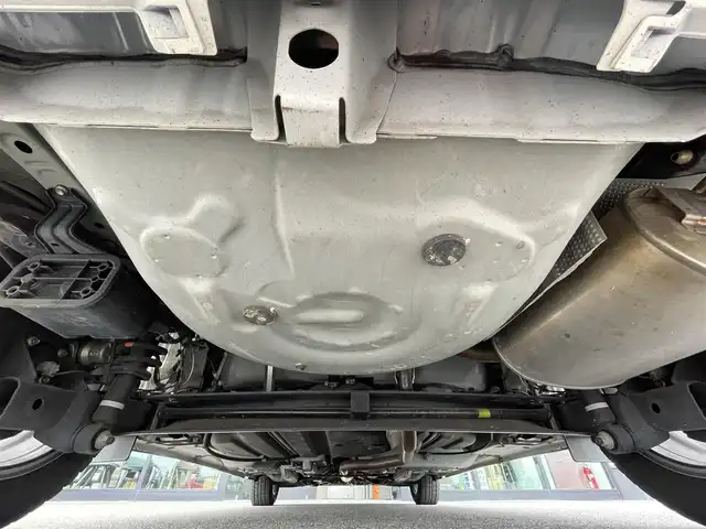 トヨタ シエンタ G クエロ 栃木県 2018(平30)年 4.5万km ホワイトパールクリスタルシャイン トヨタセーフティセンス/モデリスタエアロ/純正メモリナビ/フルセグTV/DVD/Bluetooth/純正フリップダウンモニター/バックカメラ/ETC/前後ドライブレコーダー/ハーフレザーシート/両側パワースライドドア/コンソールBOX/ステアリングリモコン/LEDヘッドライト/フォグランプ/スマートキー/スペアキー