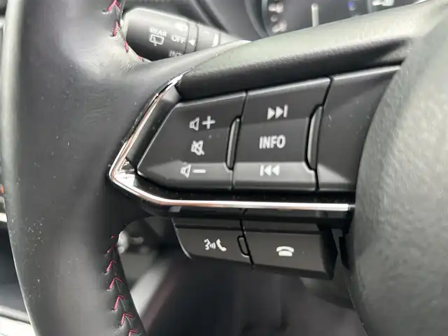 マツダ ＣＸ－５ 25S スポーツアピアランス 香川県 2021(令3)年 1.5万km スノーフレイクホワイトパールマイカ 登録時走行距離14768km/1オーナー/純正10.25型ディスプレイオーディオ/（フルセグTV/Bluetooth/USB）/純正前後ドライブレコーダー/i-ACTIVSENSE/・360°ビューモニター/・アドバンストスマートシティブレーキサポート/・レーダークルーズコントロール/・レーンキープアシスト/・車線逸脱警報システム/・ブラインドスポットモニター/・交通標識認識/・ドライバーアテンションアラート/・アダプティブフロントライティングシステム/・ハイビームコントロールシステム/LEDヘッドライト/ヘッドアップディスプレイ/電動パーキングブレーキ/オートブレーキホールド/オートワイパー/革巻きステアリング/ステアリングスイッチ/パドルシフト/ステアリングヒーター/黒革シート/前席パワーシート/前席シートヒーター/電動バックドア/ワイヤレス充電器/純正ETC/純正19インチ専用アルミホイール/純正フロアマット/トノカバー/ISOFIX/スペアキー/新車保証書/整備記録簿/取扱説明書