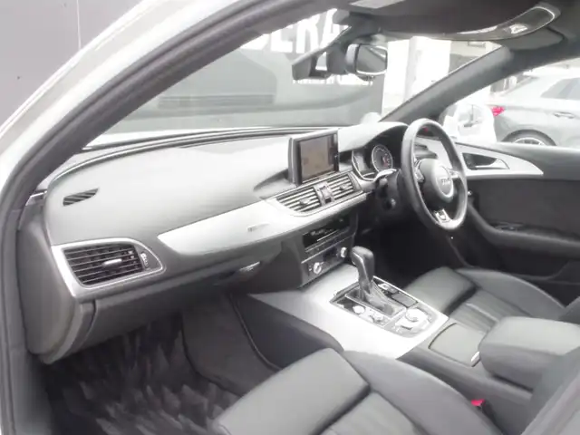 アウディ Ａ６ 2．0 TFSI クワトロSライン 岩手県 2017(平29)年 2万km グレイシアホワイトメタリック アシスタンスパッケージ/Audiブレーキガード/サイドアシスト /レーンアシスト/アダプティブクルーズ/純正ナビ/フルセグTV/全方位カメラ/パーキングエイド /パークアシスト/BOSEサウンド/ETC2.0/前後ドラレコ/黒革シート/シートヒーター/パワーシート