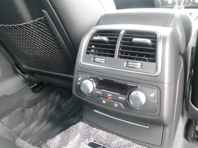 アウディ Ａ６ 2．0 TFSI クワトロSライン 岩手県 2017(平29)年 2万km グレイシアホワイトメタリック アシスタンスパッケージ/Audiブレーキガード/サイドアシスト /レーンアシスト/アダプティブクルーズ/純正ナビ/フルセグTV/全方位カメラ/パーキングエイド /パークアシスト/BOSEサウンド/ETC2.0/前後ドラレコ/黒革シート/シートヒーター/パワーシート