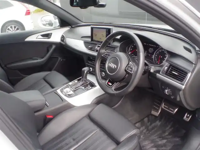 アウディ Ａ６ 2．0 TFSI クワトロSライン 岩手県 2017(平29)年 2万km グレイシアホワイトメタリック アシスタンスパッケージ/Audiブレーキガード/サイドアシスト /レーンアシスト/アダプティブクルーズ/純正ナビ/フルセグTV/全方位カメラ/パーキングエイド /パークアシスト/BOSEサウンド/ETC2.0/前後ドラレコ/黒革シート/シートヒーター/パワーシート